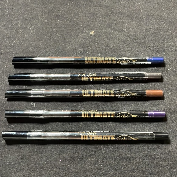 15 L.A. Girl Eyeliners - Picture 2 of 2
